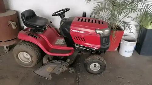 Tractor podador jardinero troybilt motor
