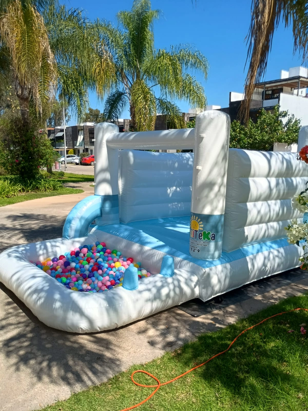Brincolín inflable castillo